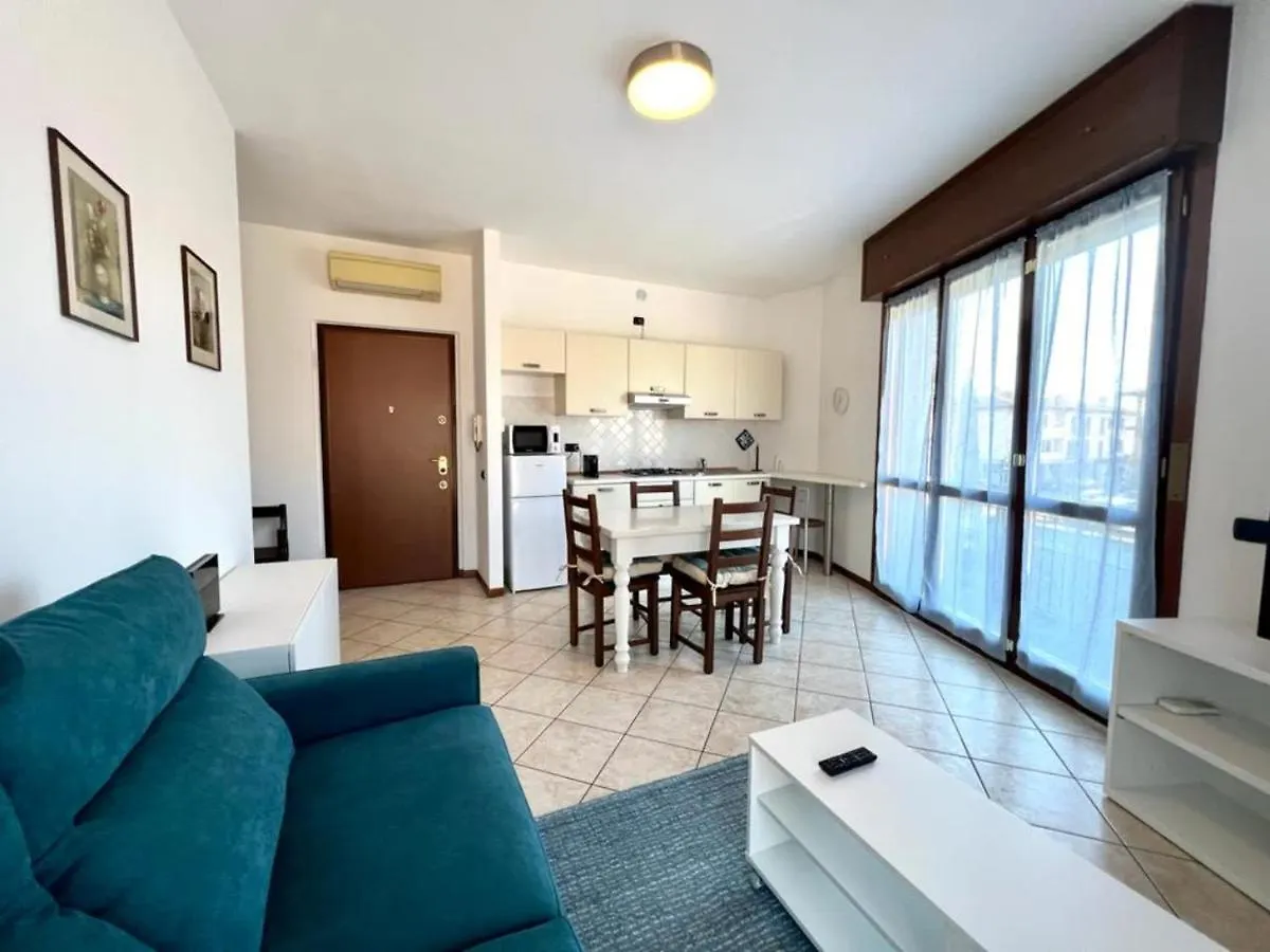 Todeschini 27 Apartment Brembate 0*,