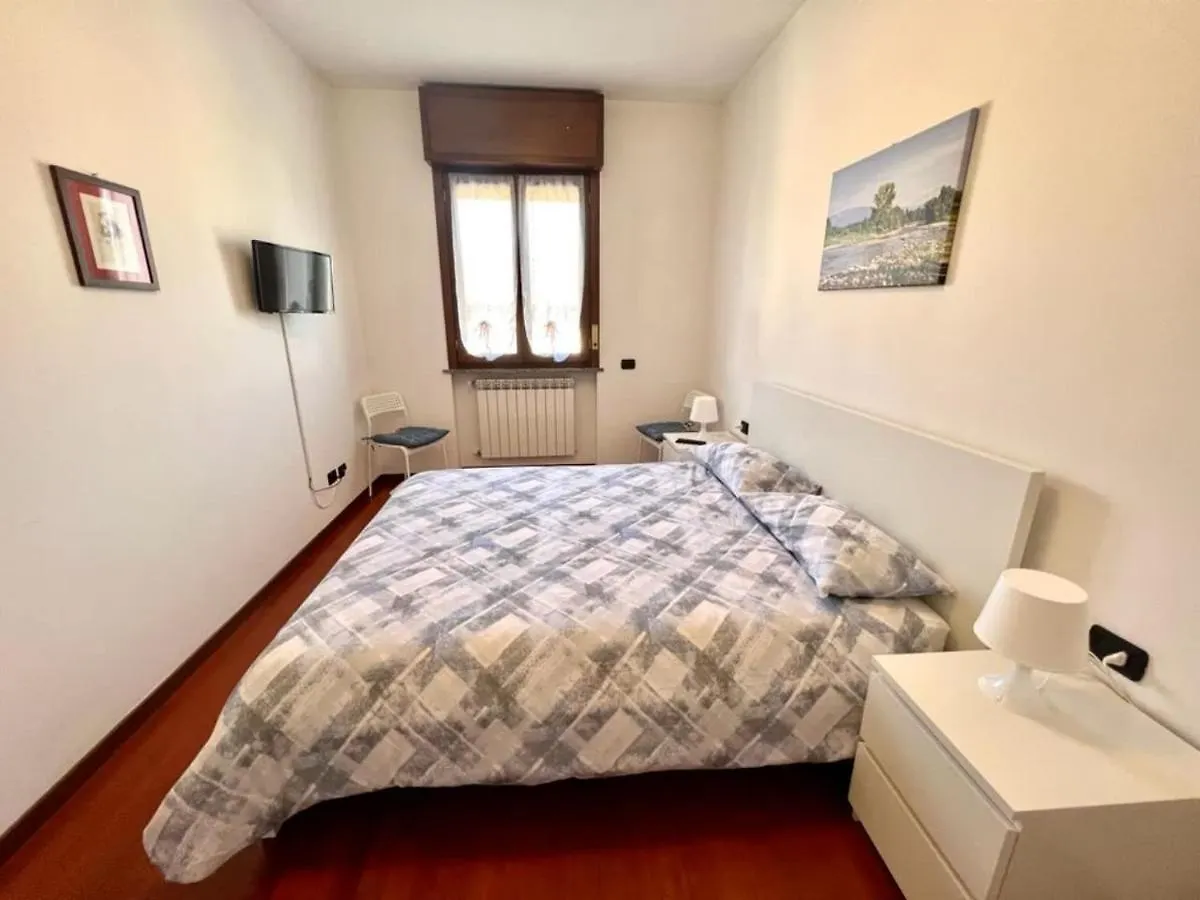 Todeschini 27 Apartment Brembate