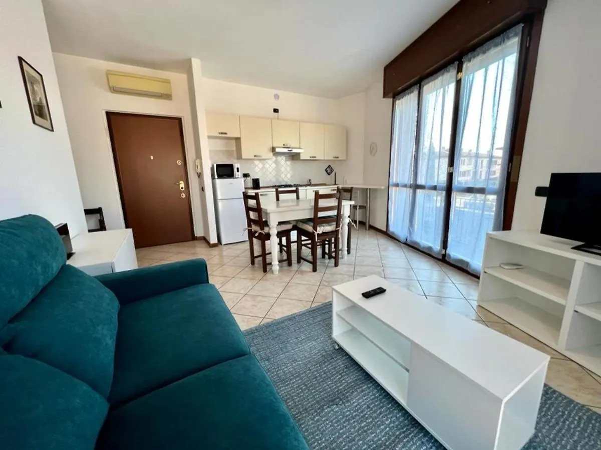 Todeschini 27 Apartment Brembate