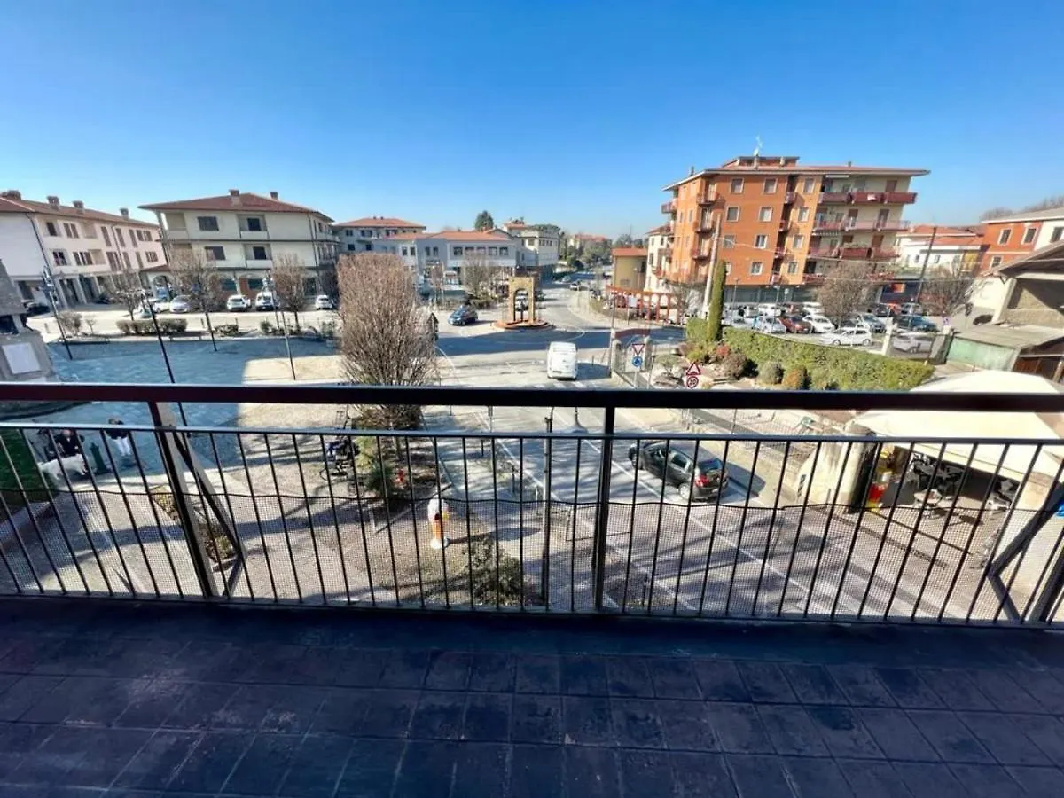 Todeschini 27 Apartment Brembate